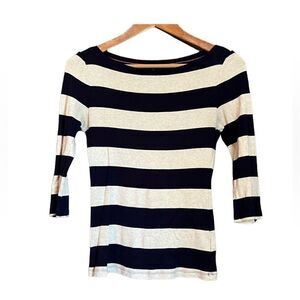 3 for $30! Gap striped 3/4 sleeve top‎